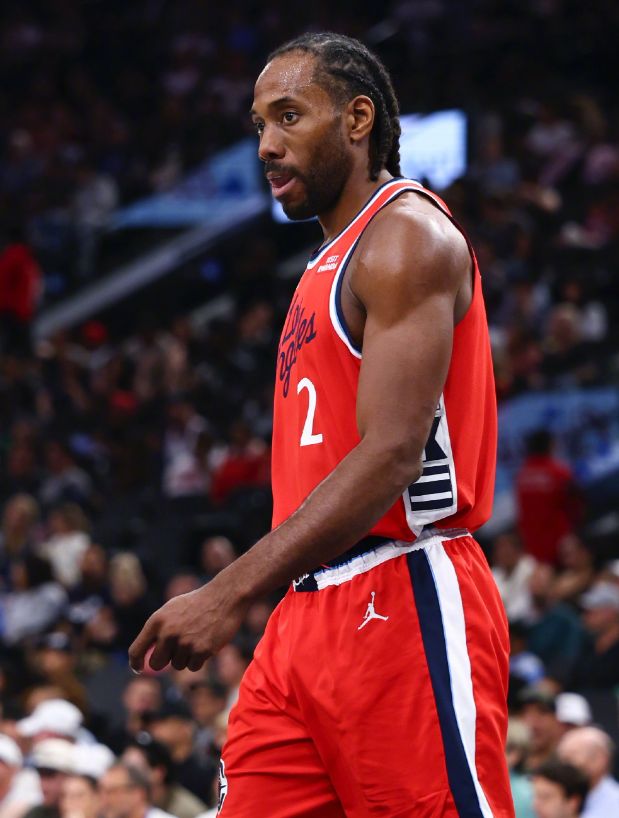 威少三双助国王复仇 莱昂纳德伤退快船失利