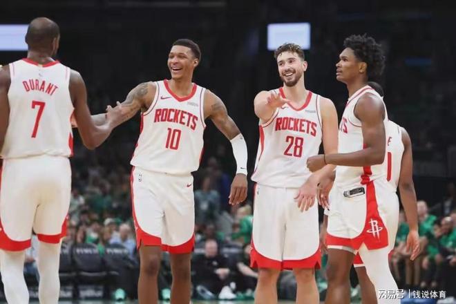 火箭季后赛首败暴露乌度卡执教短板与阵容缺陷