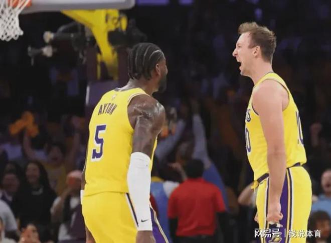 火箭季后赛首败暴露乌度卡执教短板与阵容缺陷